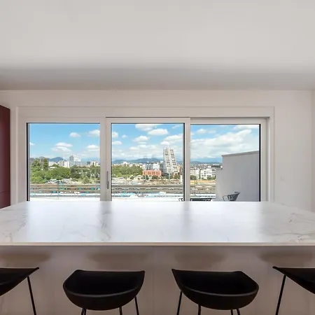 Modern Three-bedroom Masarykova With Private Parking *