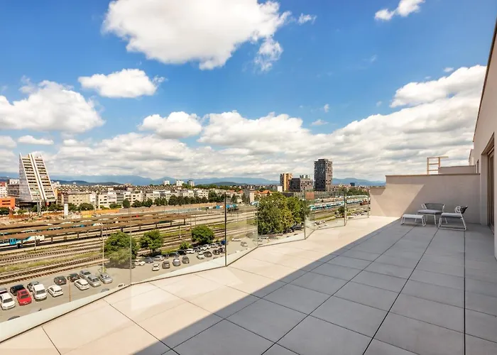 Modern Three-bedroom Masarykova With Private Parking