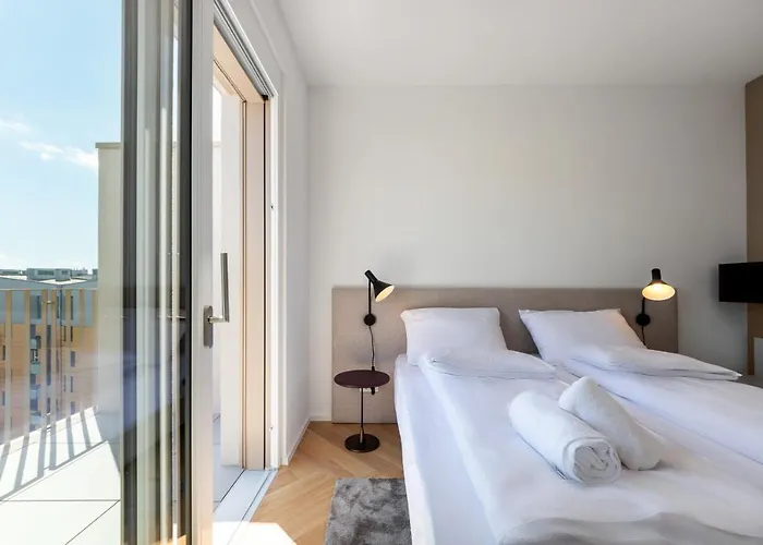 Modern Three-bedroom Masarykova With Private Parking Appartement